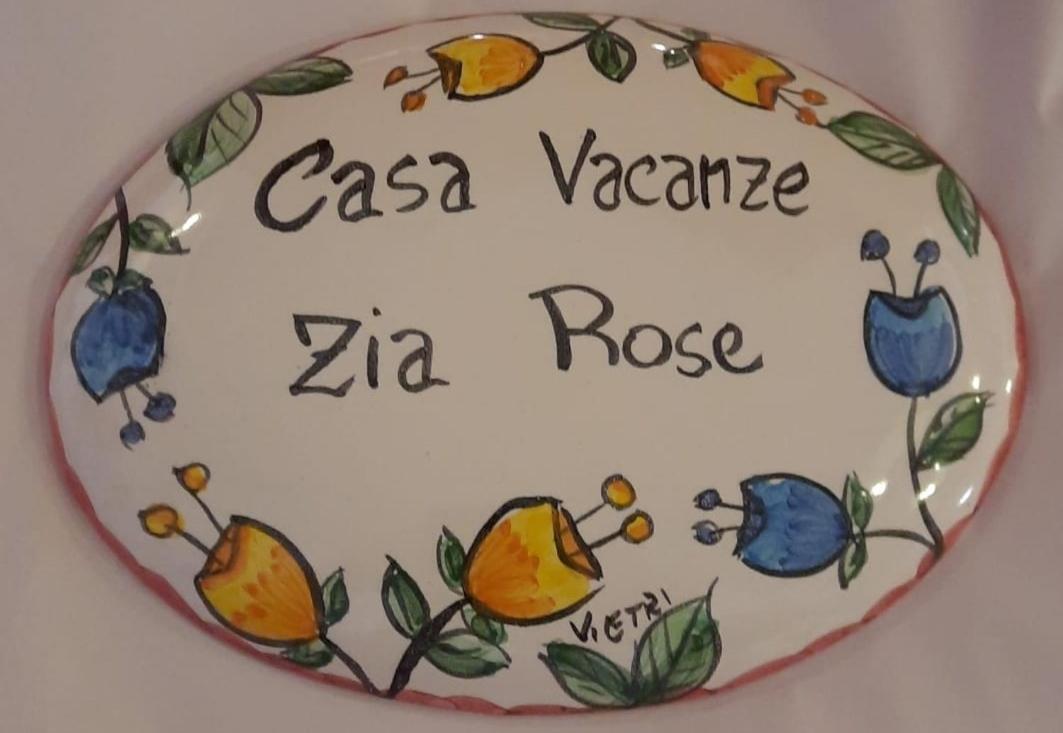 Casa Vacanze Zia Rose ナポリ エクステリア 写真